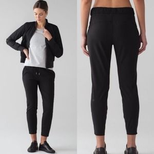 Lululemon On The Fly Pant Woven 28" Black Jogger Sz 6